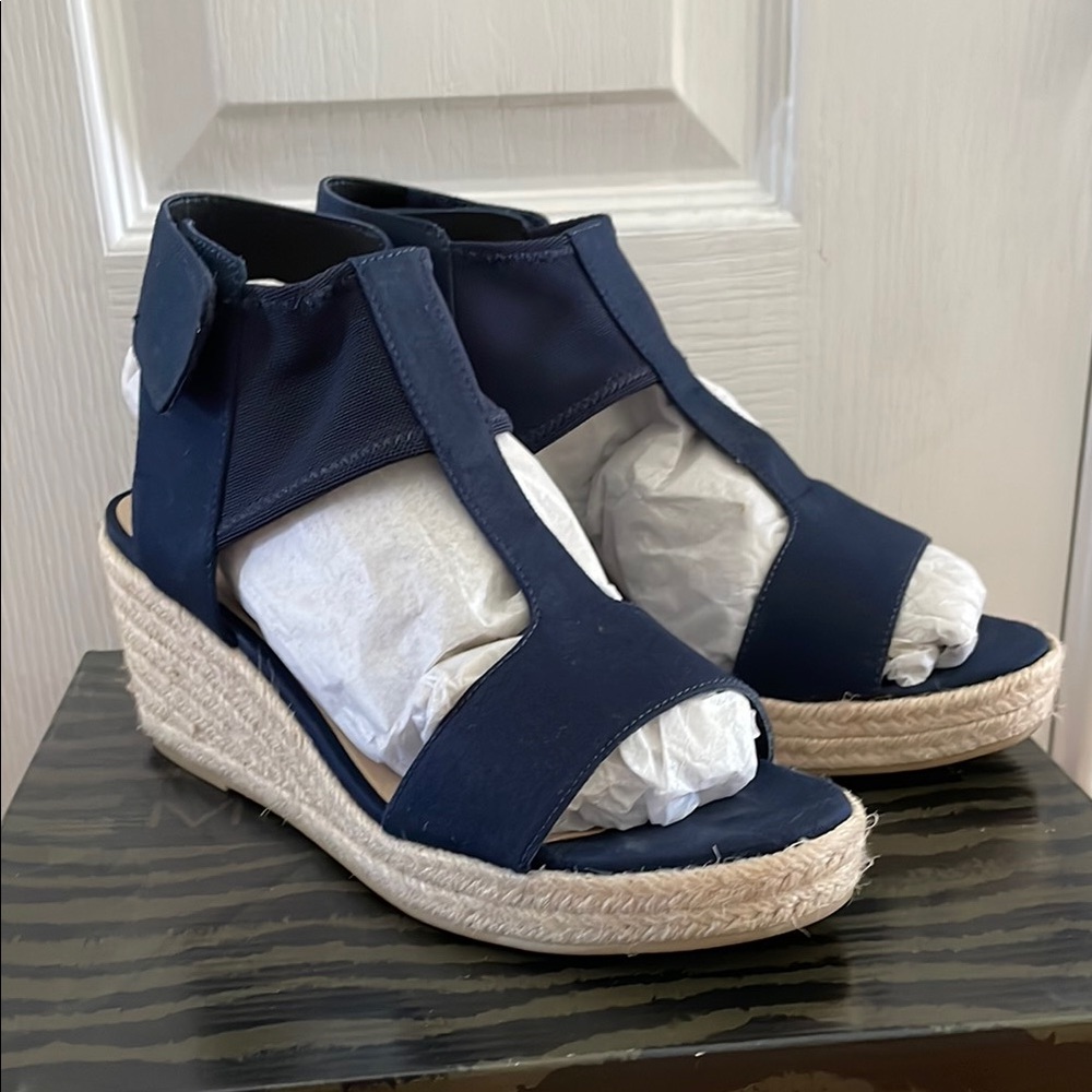Moda Spana Navy Espadrille Sandals New in box size 8.5